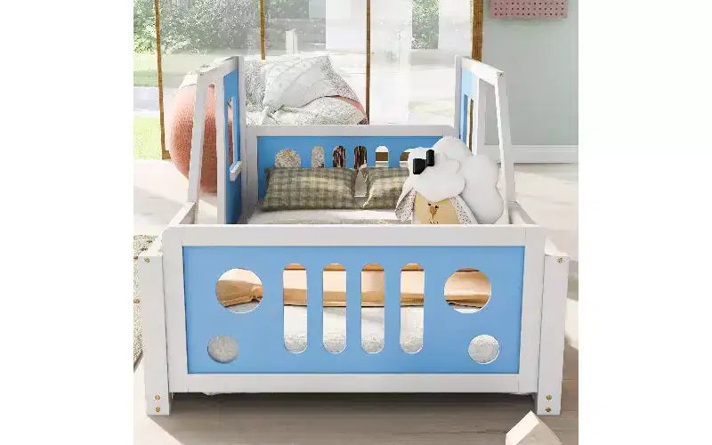 Cadre de lit au sol une place, cadre de lit plateforme classique en forme de voiture avec roues décoratives et portes latérales, lit enfant robuste en bois de pin