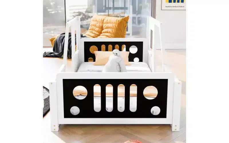 Cadre de lit au sol une place, cadre de lit plateforme classique en forme de voiture avec roues décoratives et portes latérales, lit enfant robuste en bois de pin