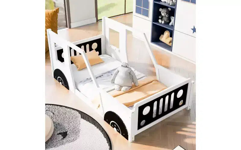 Cadre de lit au sol une place, cadre de lit plateforme classique en forme de voiture avec roues décoratives et portes latérales, lit enfant robuste en bois de pin