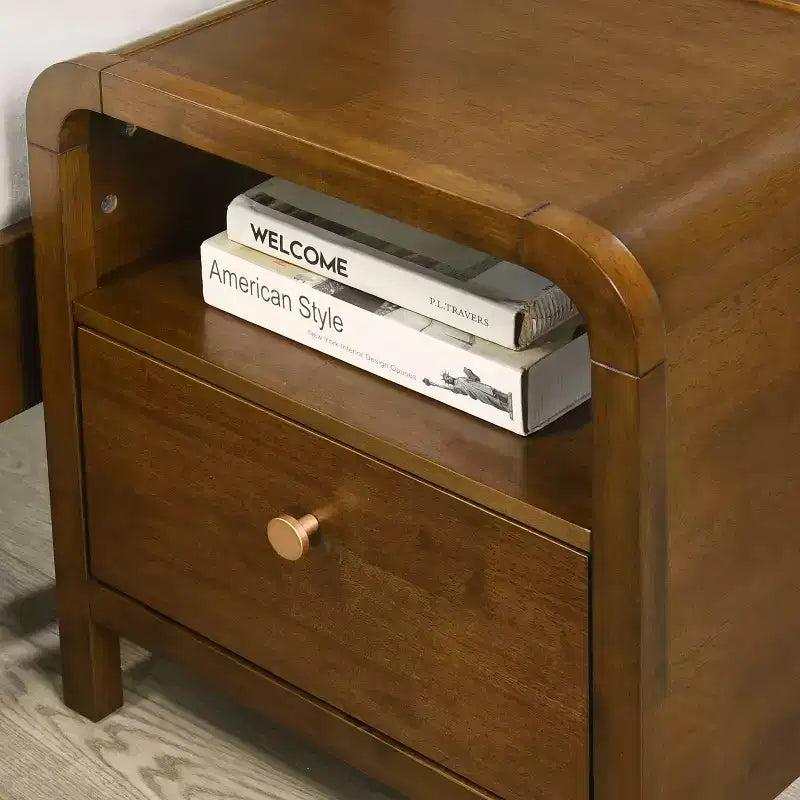 Ensemble de chambre à coucher en bois Eldren de Roundhill Furniture, lit plateforme avec commode, miroir et deux tables de nuit, finition noyer