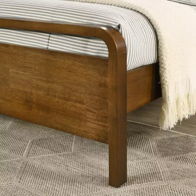 Ensemble de chambre à coucher en bois Eldren de Roundhill Furniture, lit plateforme avec deux tables de chevet, finition noyer