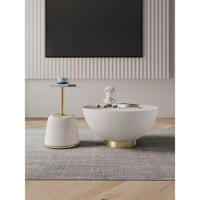 Manhattan Comfort Ensemble de 2 tables basses et tables d'appoint Anderson en similicuir avec plateau en métal