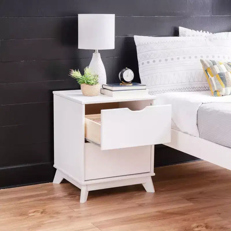 Commode et table de chevet Powell Pensy Twin Platform Bed