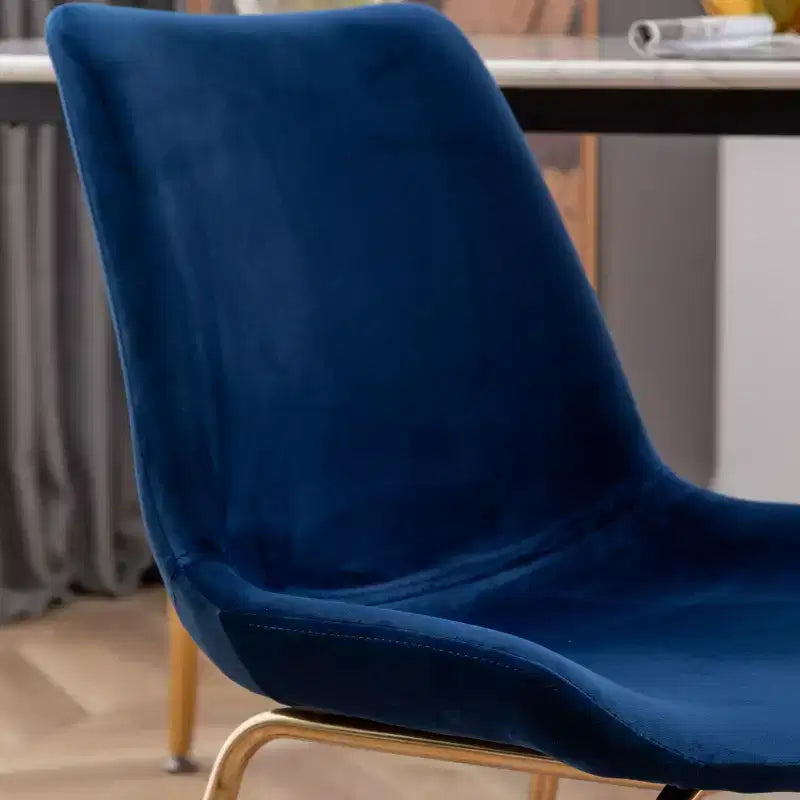 Ensemble de salle à manger rond 5 pièces Avant de Roundhill Furniture, avec table et 4 chaises