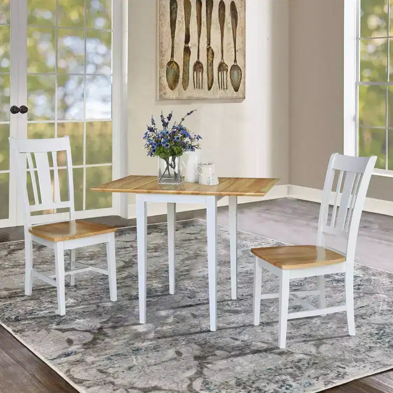 Table de salle à manger International Concepts Small Dual Drop Leaf avec 2 chaises San Remo Splat
